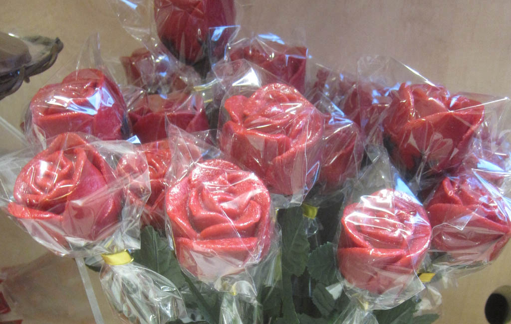 Valentinstags-Rosen aus Marzipan